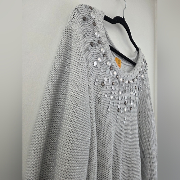 Ruby Rd. Silver Knit Sweater - Picture 4 of 4